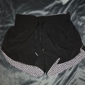 Choose a side shorts